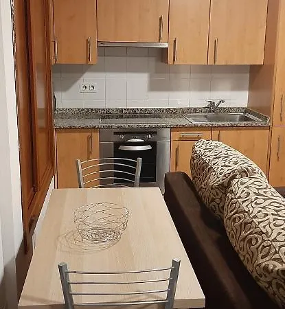 Street Apartment *